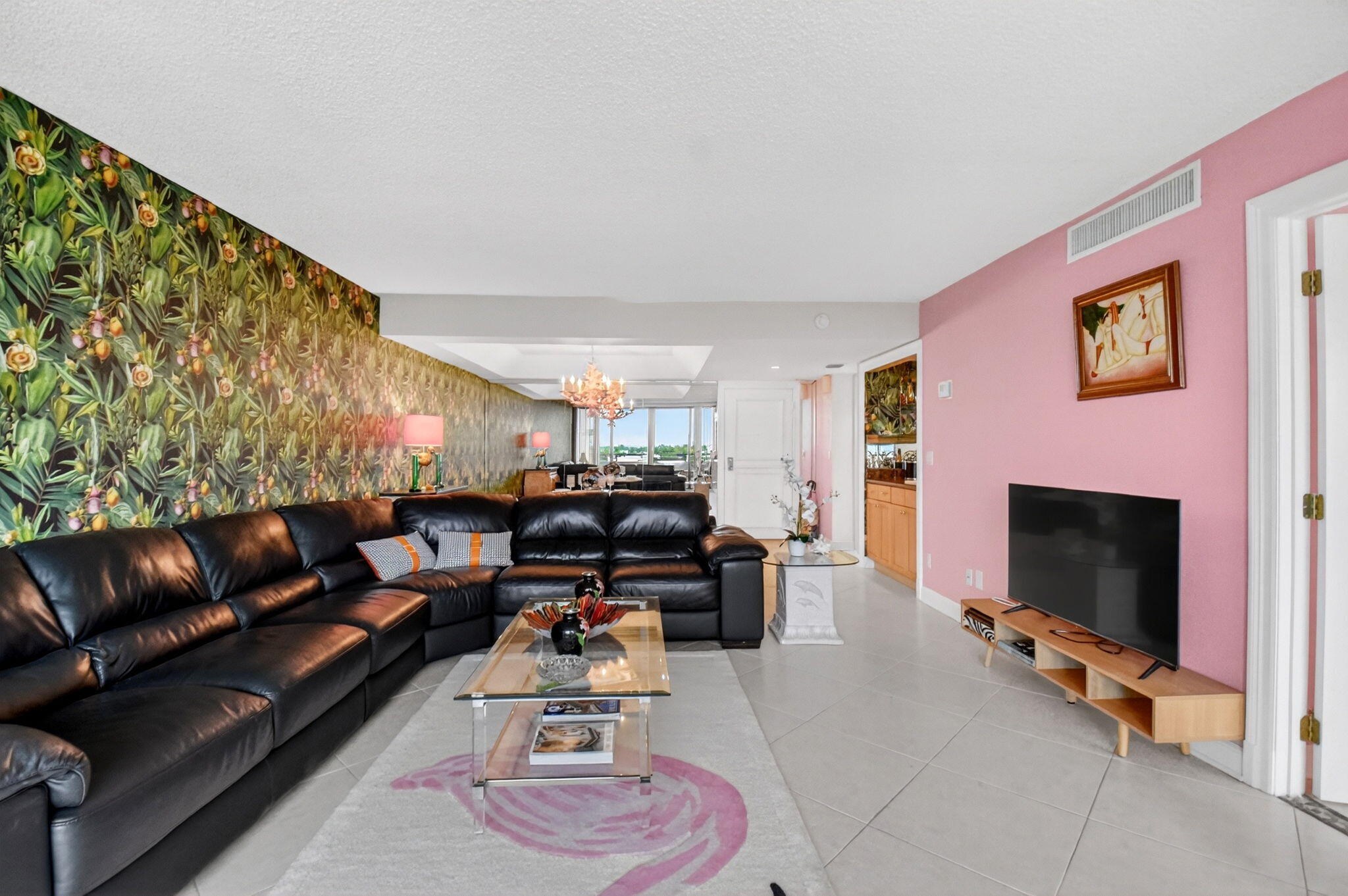 MAYFAIR HOUSE CONDO - Residential