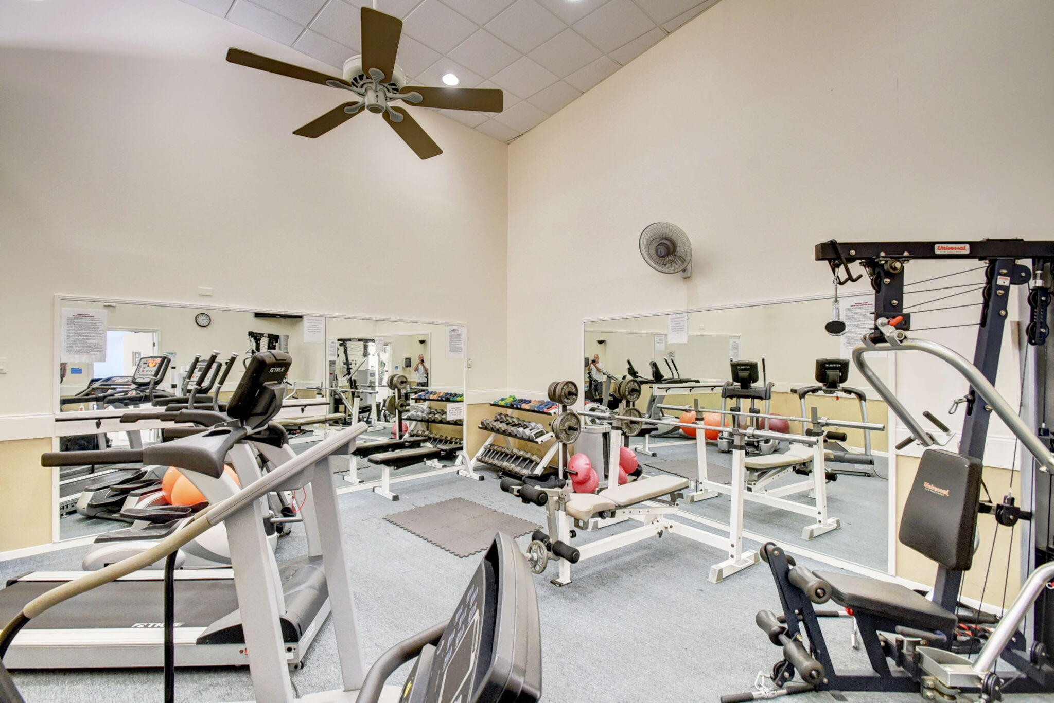 MAYFAIR HOUSE CONDO - Residential