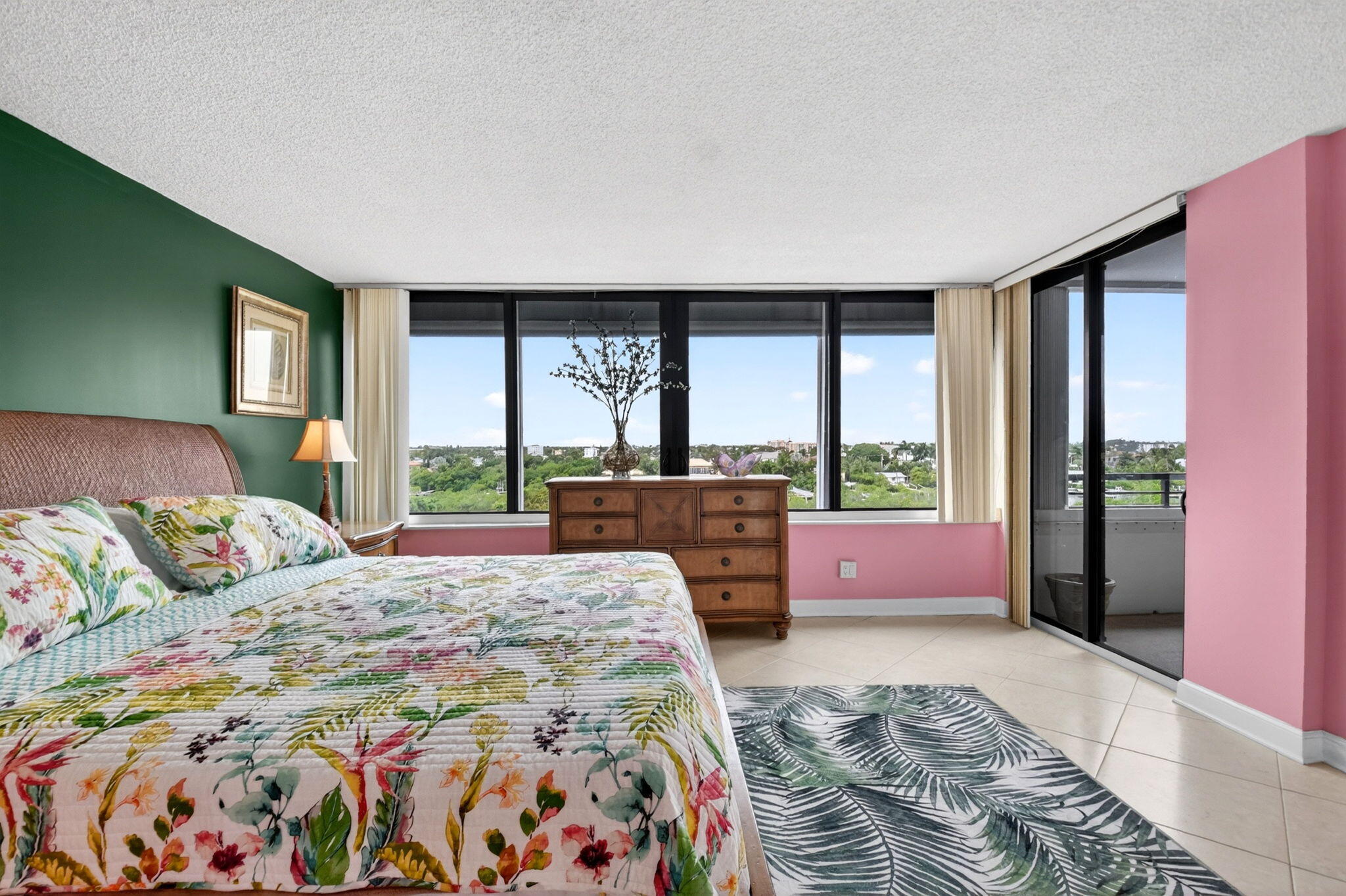 MAYFAIR HOUSE CONDO - Residential