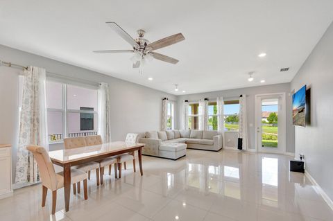 Single Family Residence in Royal Palm Beach FL 3247 Dunning Drive Dr 7.jpg