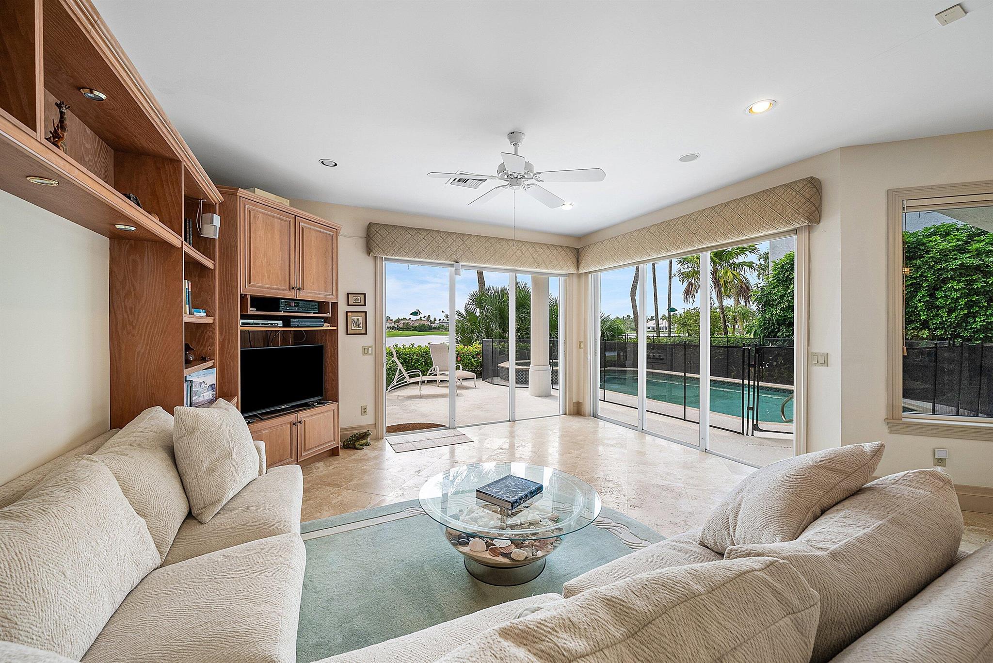 SAILFISH POINT - Residential