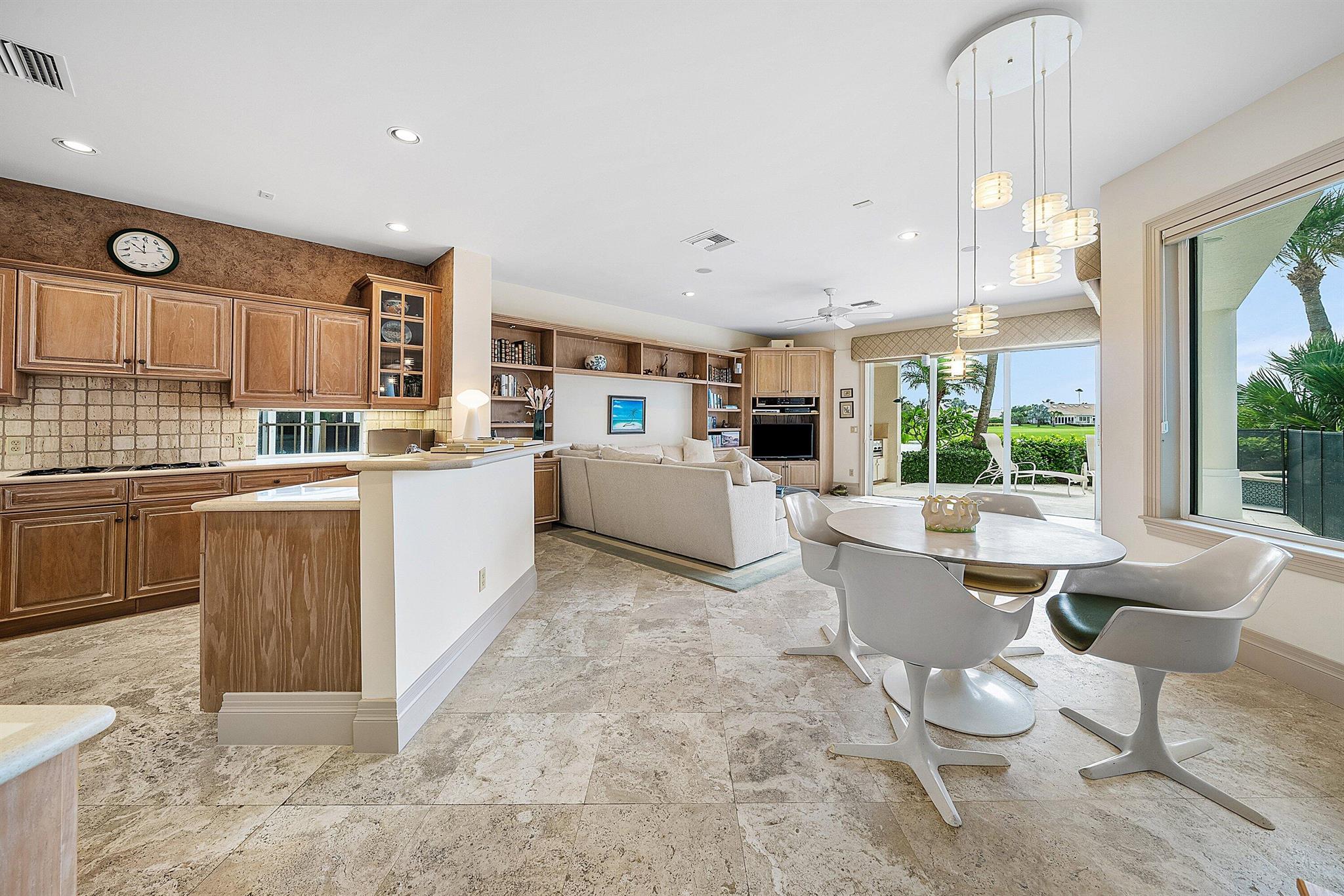 SAILFISH POINT - Residential