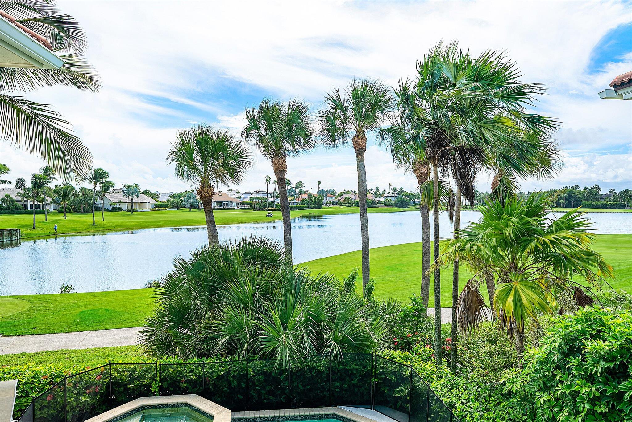 SAILFISH POINT - Residential
