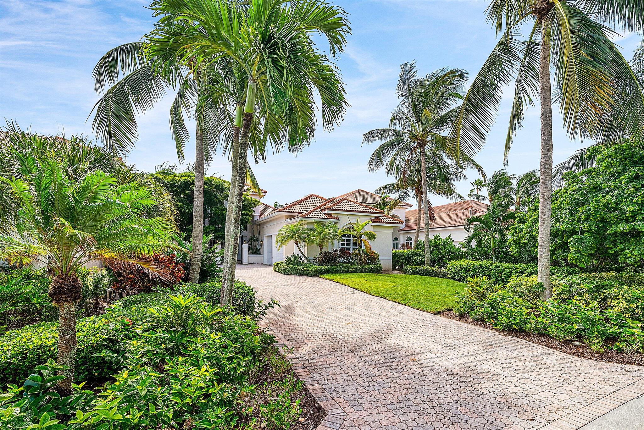 SAILFISH POINT - Residential