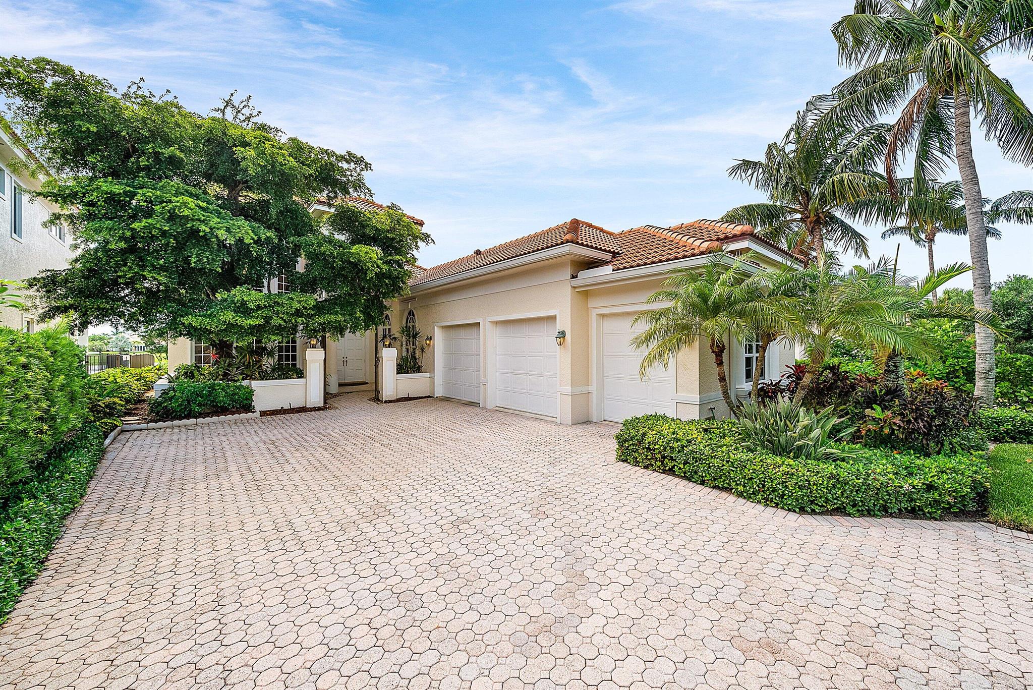 SAILFISH POINT - Residential