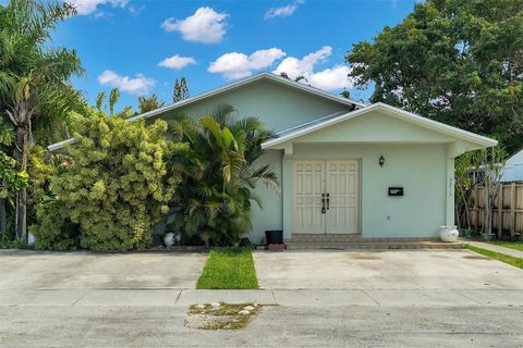 3211-3213 SW 26th St Miami FL 33133