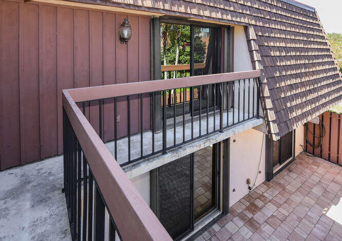 ATLANTIS ATRIUMS - Residential Lease