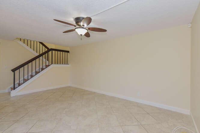 ATLANTIS ATRIUMS - Residential Lease