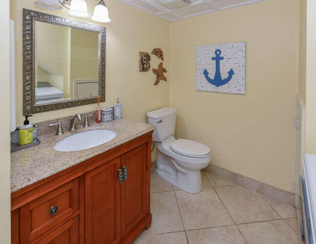 ATLANTIS ATRIUMS - Residential Lease