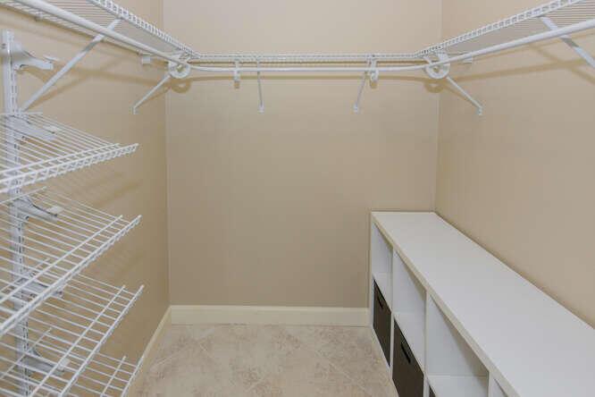 ATLANTIS ATRIUMS - Residential Lease