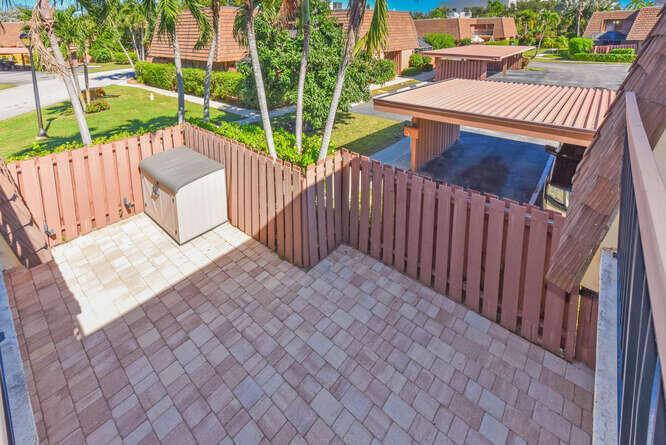 ATLANTIS ATRIUMS - Residential Lease