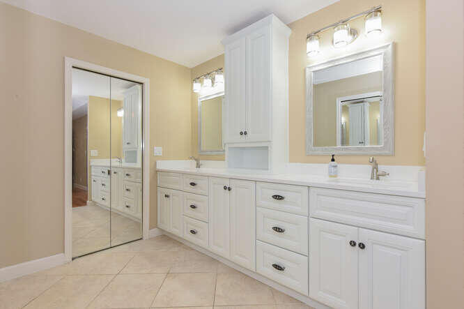 ATLANTIS ATRIUMS - Residential Lease