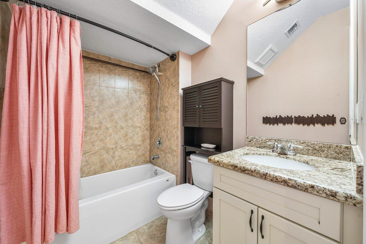 LATITUDE DELRAY - Residential