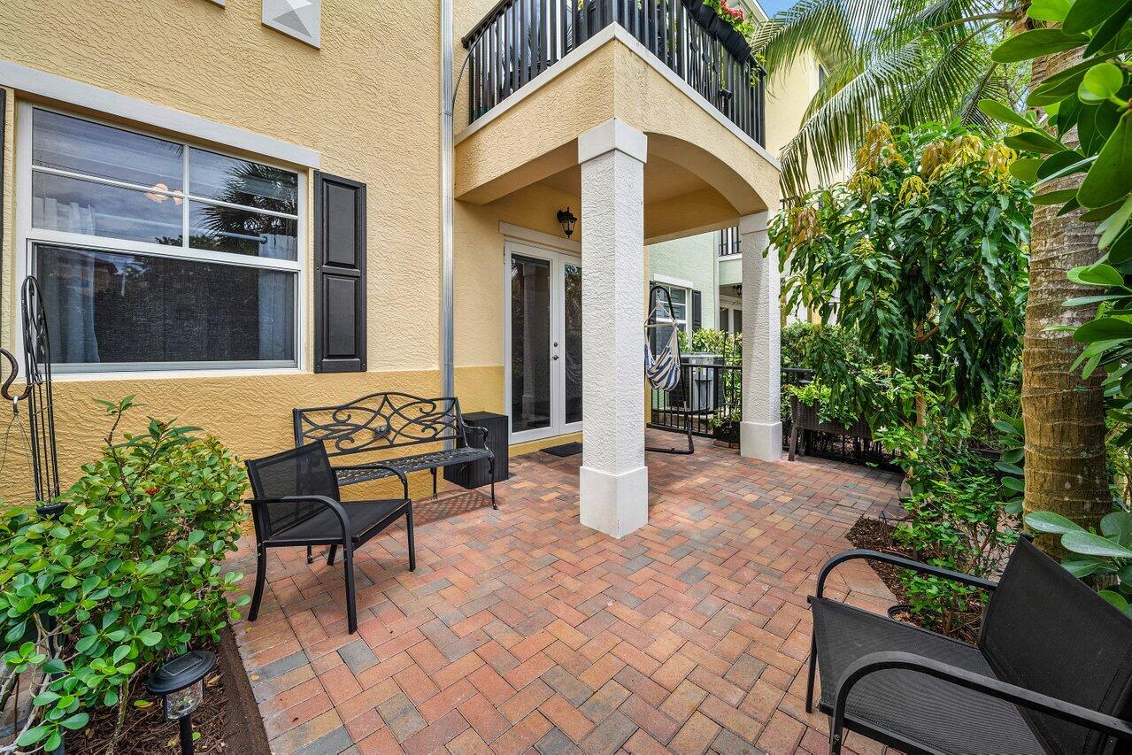 LATITUDE DELRAY - Residential