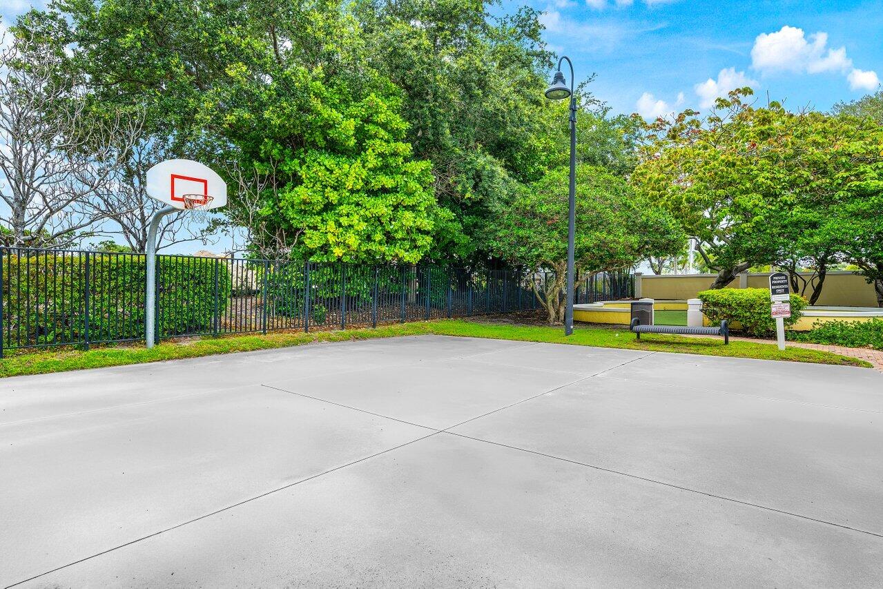 LATITUDE DELRAY - Residential