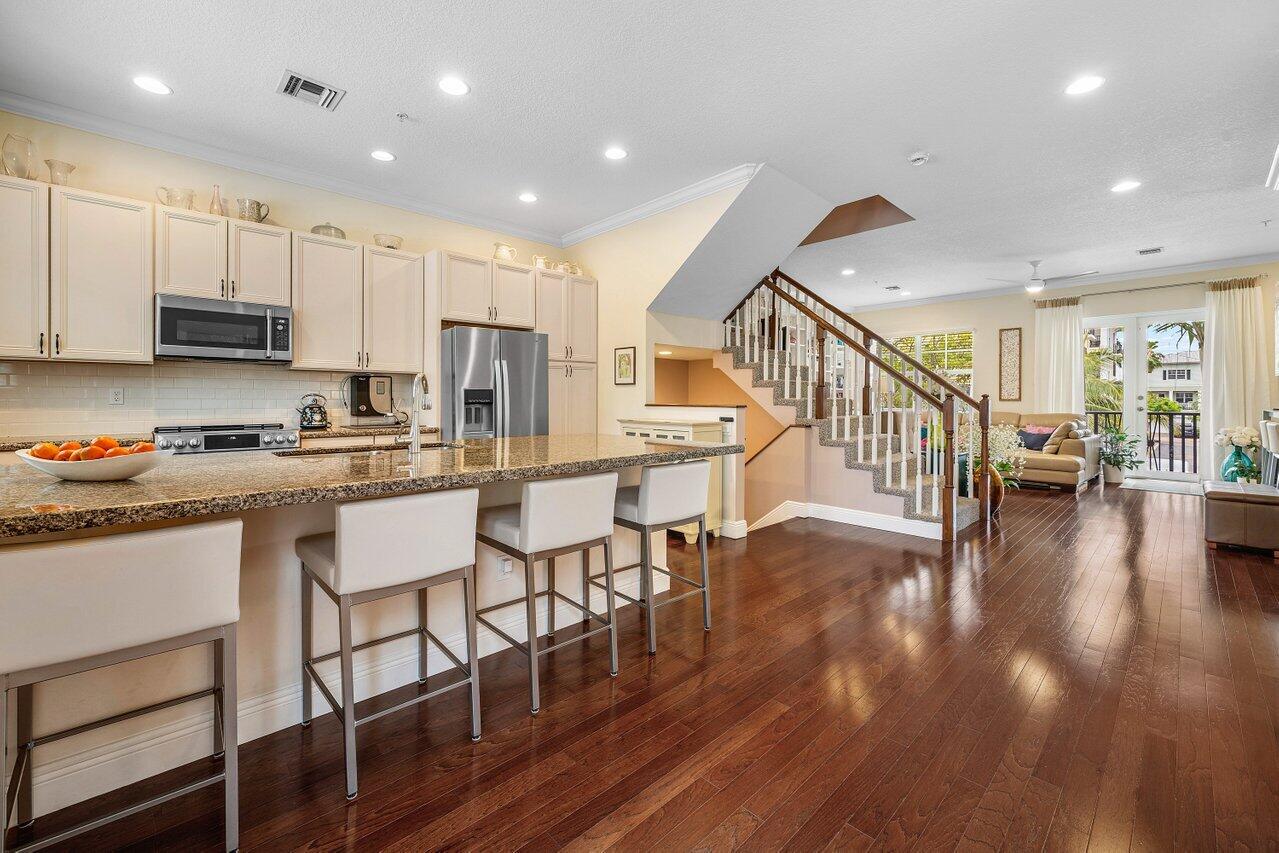 LATITUDE DELRAY - Residential