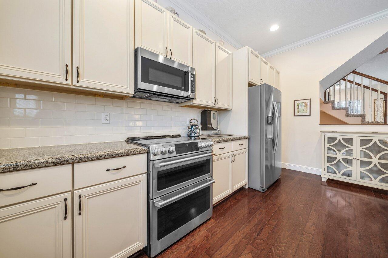 LATITUDE DELRAY - Residential