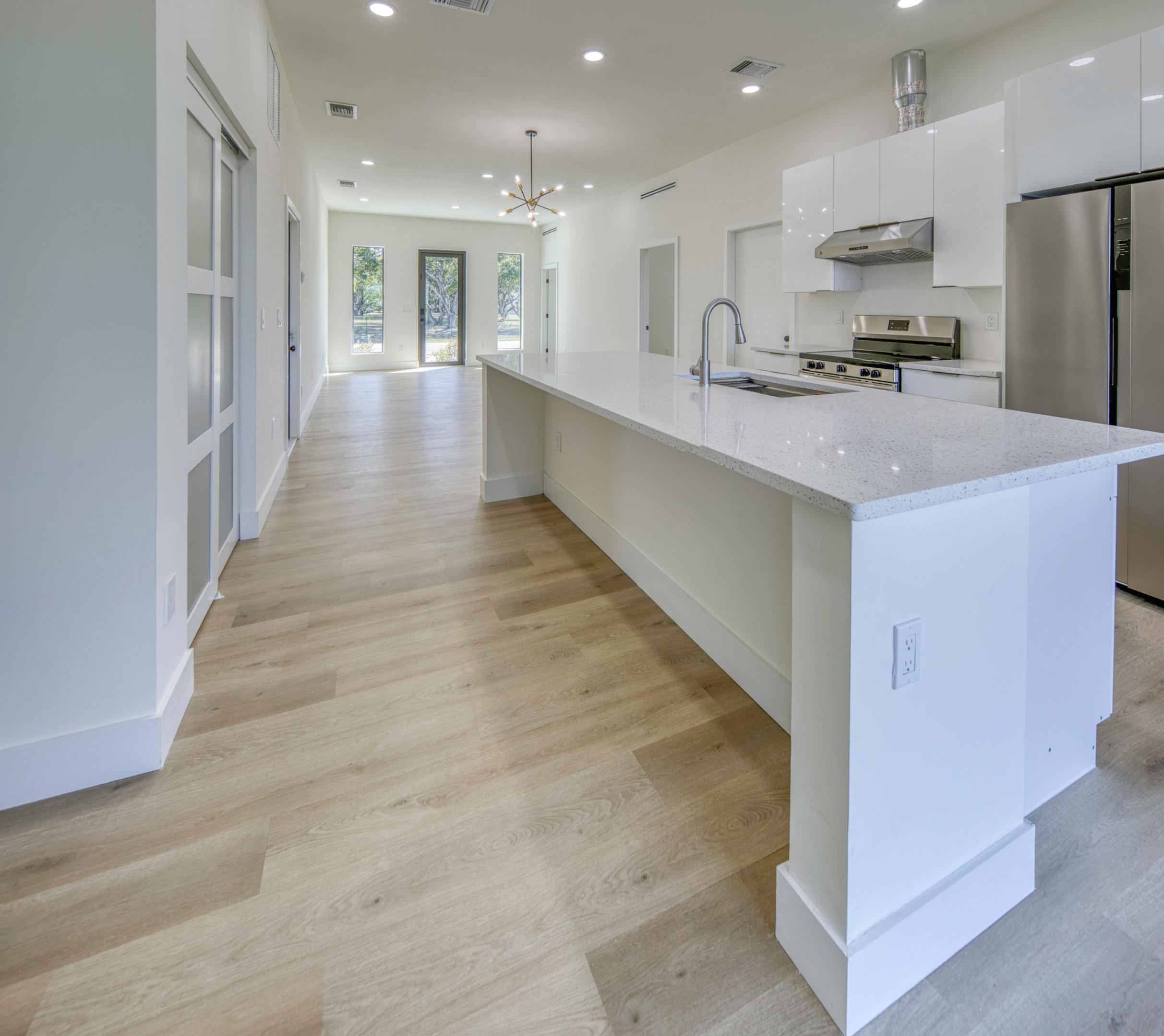 KNOTTY PINE ACRES - Residential Lease