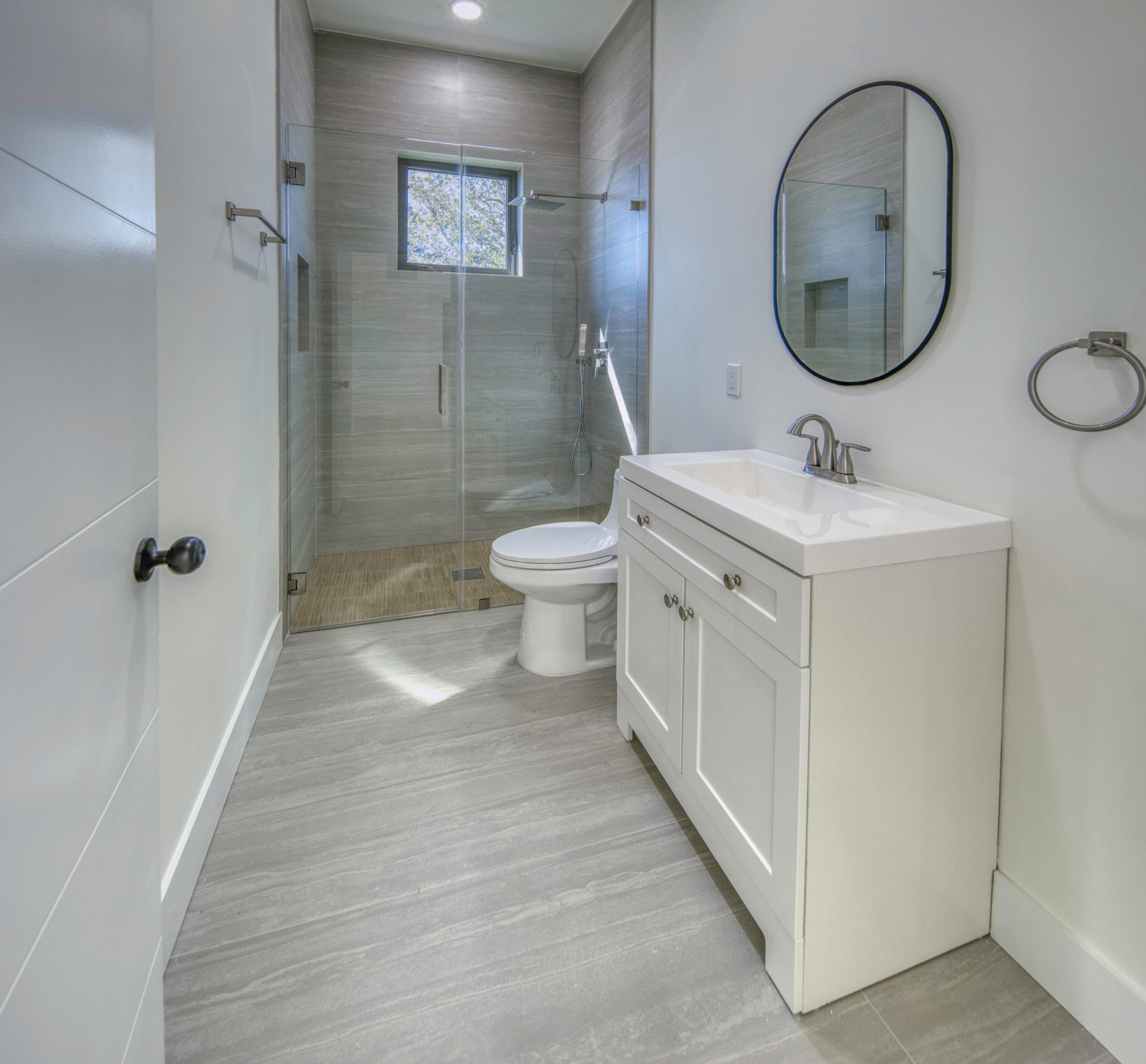 KNOTTY PINE ACRES - Residential Lease