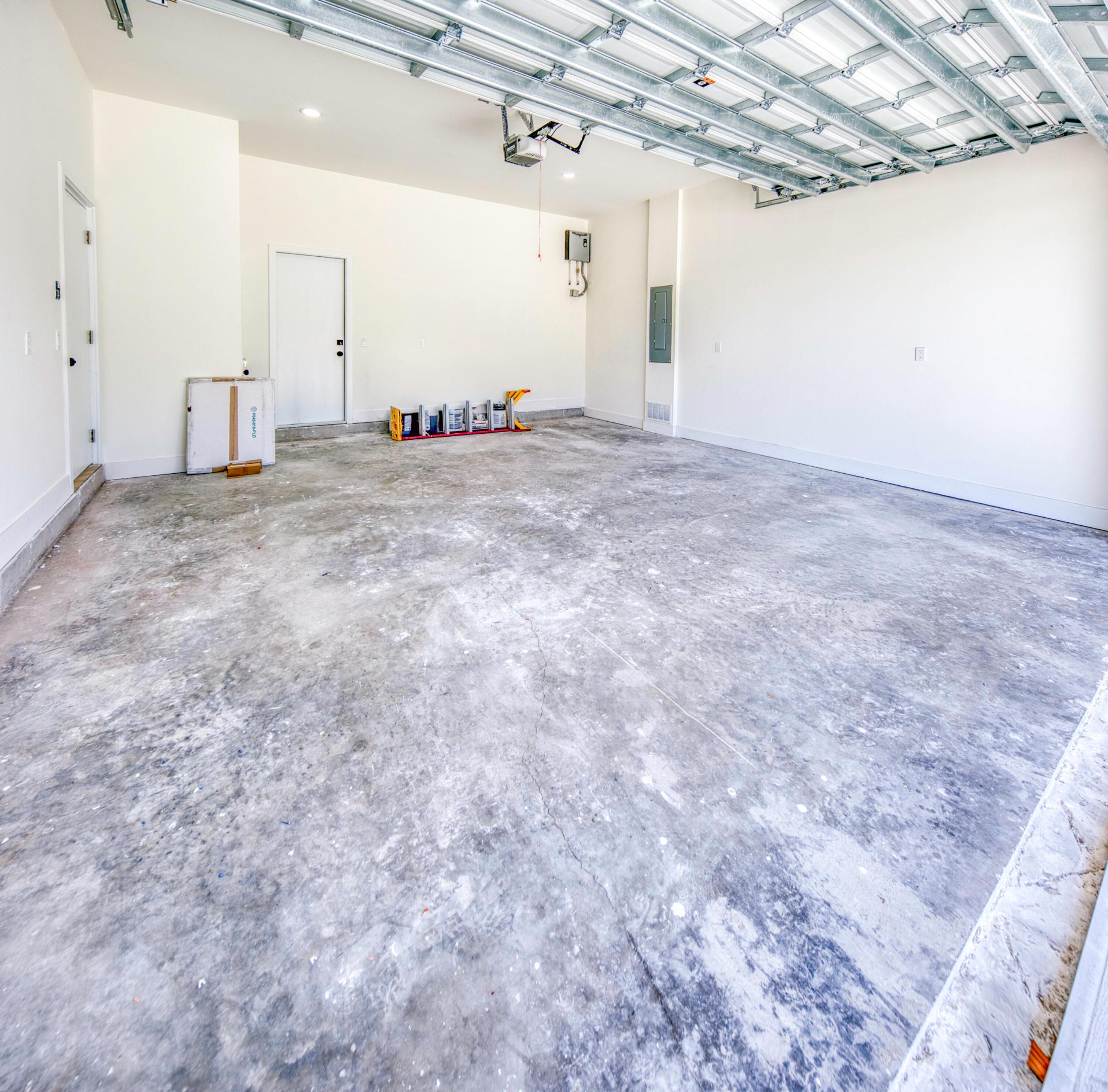 KNOTTY PINE ACRES - Residential Lease