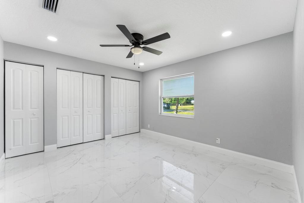 LOXAHATCHEE GROVES - Residential Lease