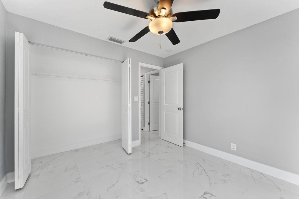 LOXAHATCHEE GROVES - Residential Lease