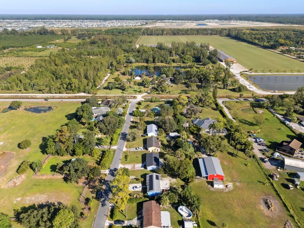 LOXAHATCHEE GROVES - Residential Lease