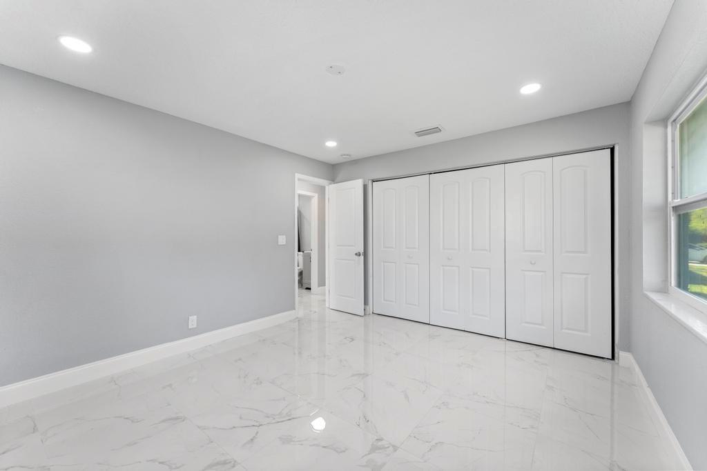 LOXAHATCHEE GROVES - Residential Lease