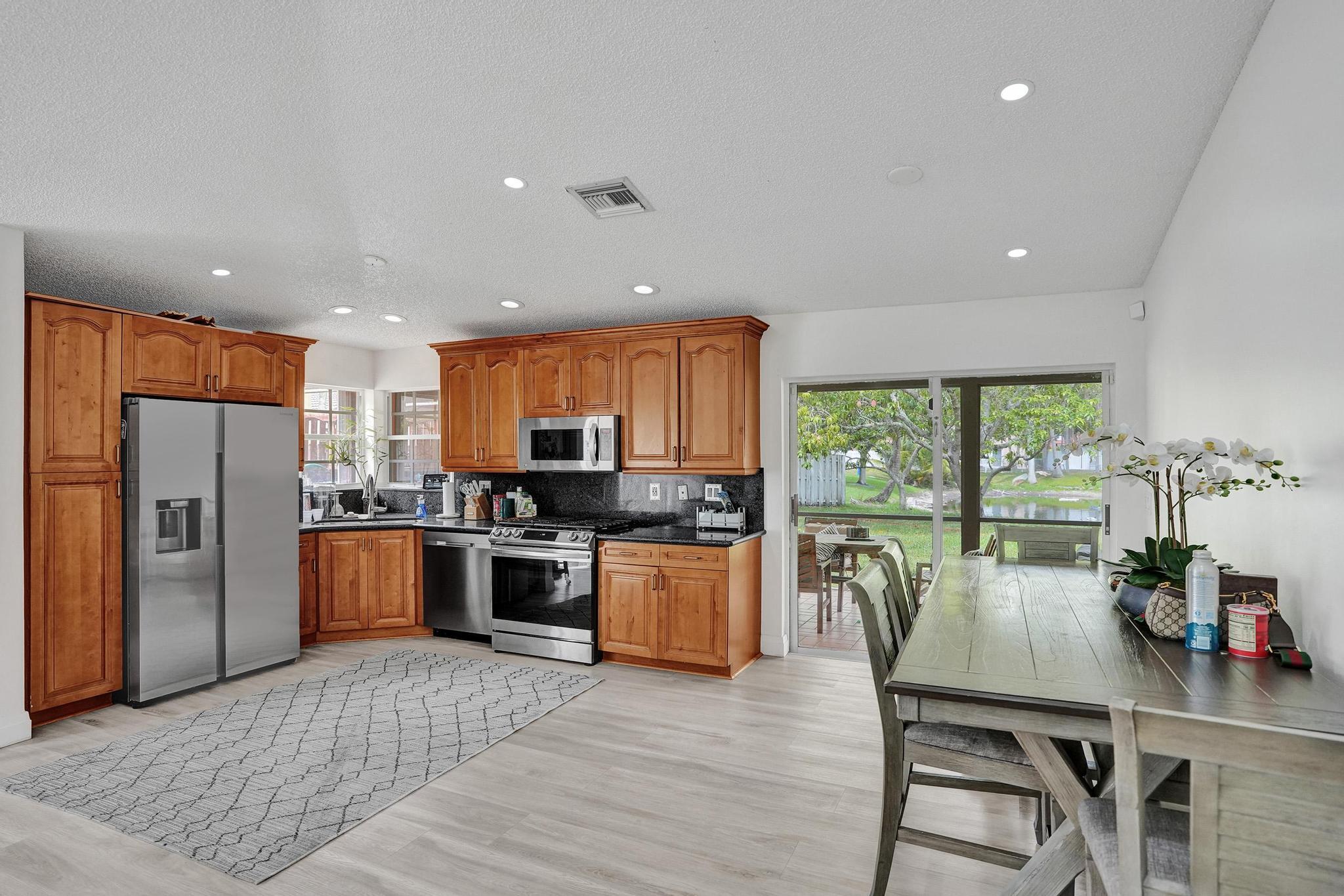 13525 NW 5th Court