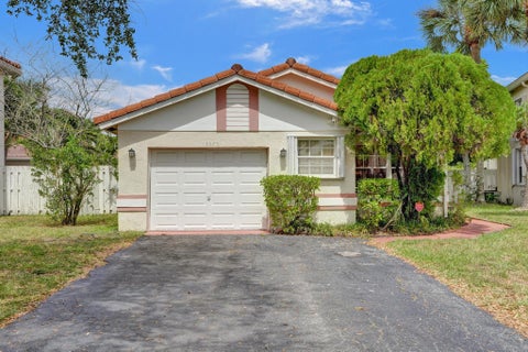 Photo of 13525 NW 5th Court, Plantation, FL 33325 (MLS # B26043520)