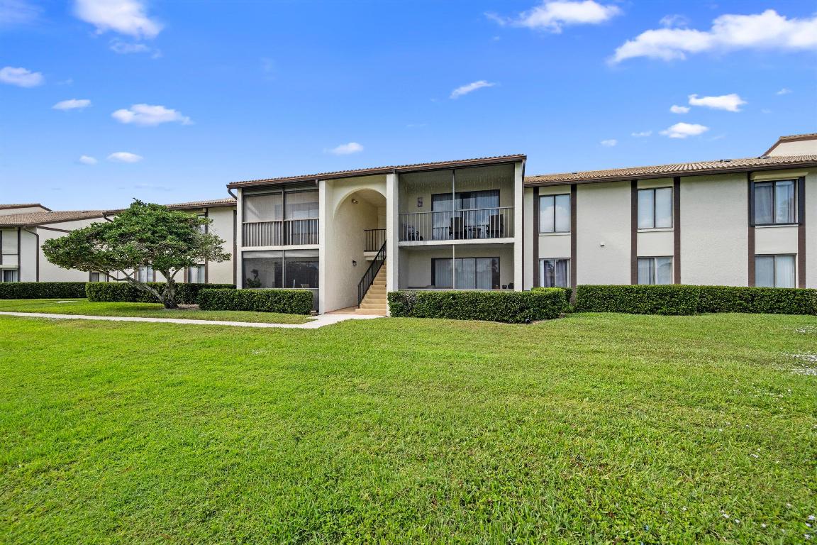 PINE RIDGE AT MARTIN DOWNS CONDO - Residential