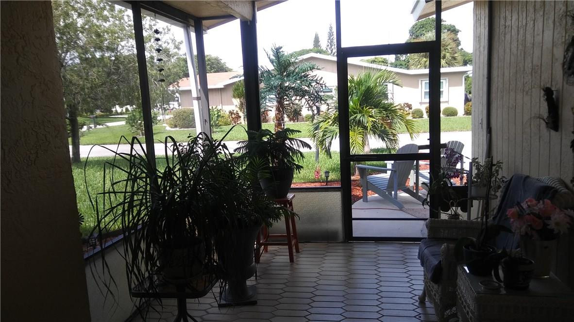 Delray Villas 01 - Residential
