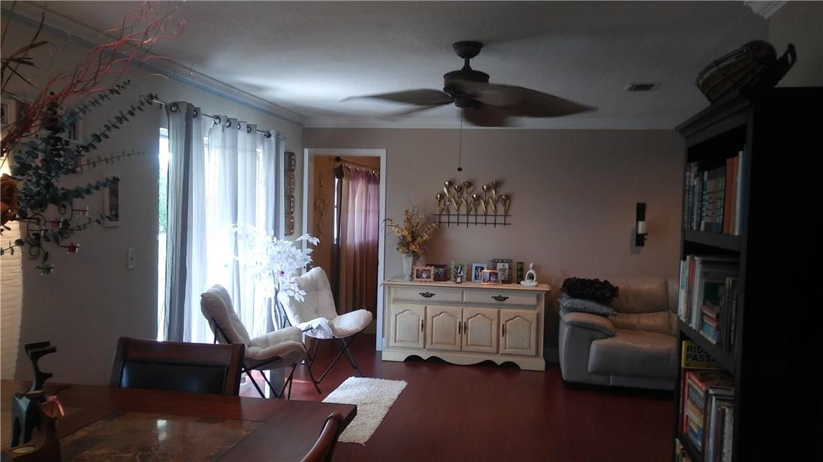 Delray Villas 01 - Residential
