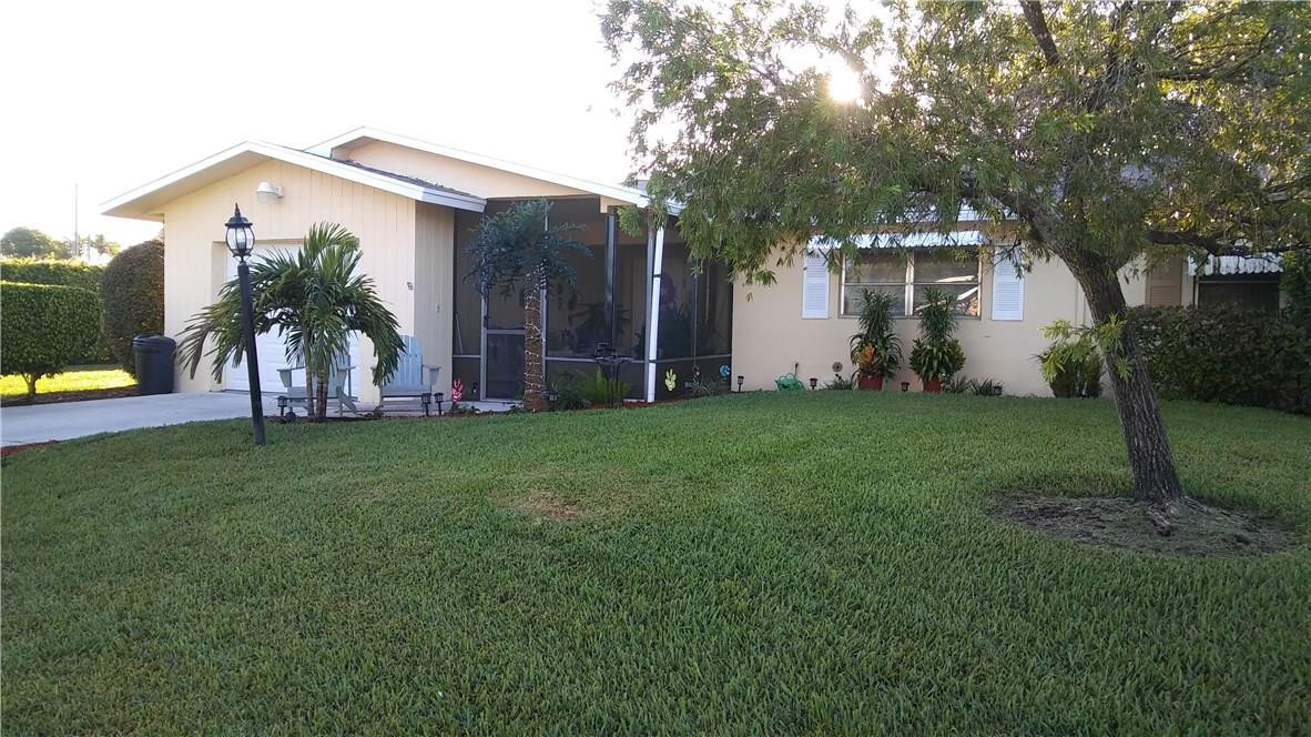Delray Villas 01 - Residential