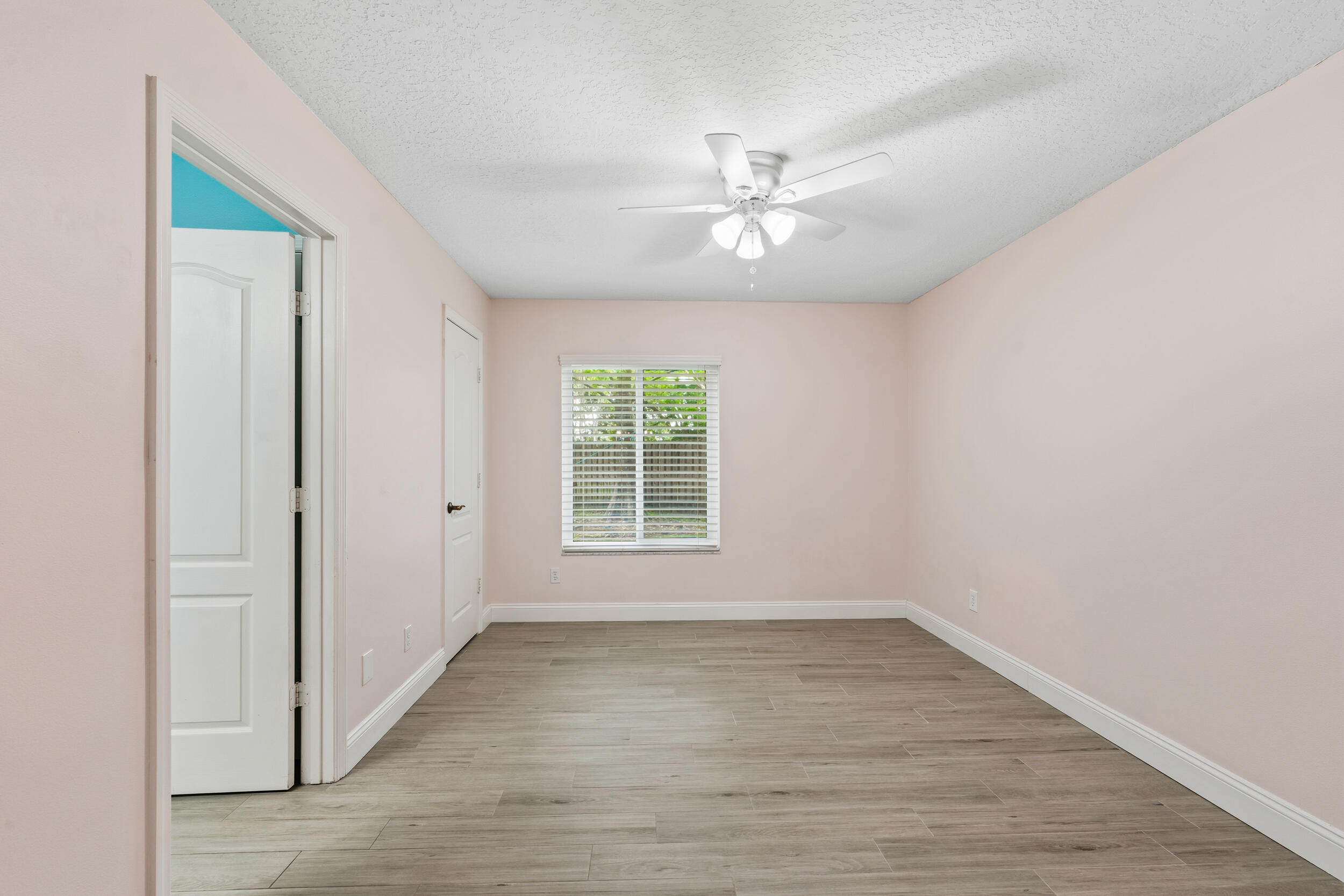 ISLESWORTH - Residential