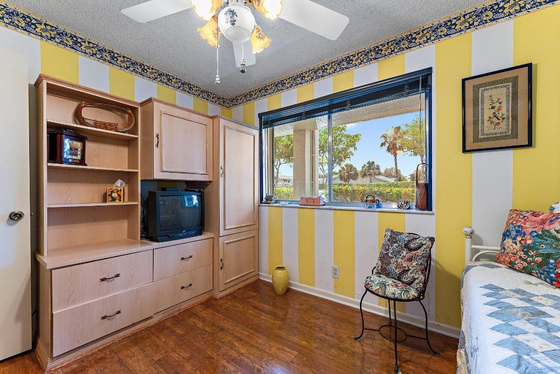 POINCIANA LAKES CONDO - Residential