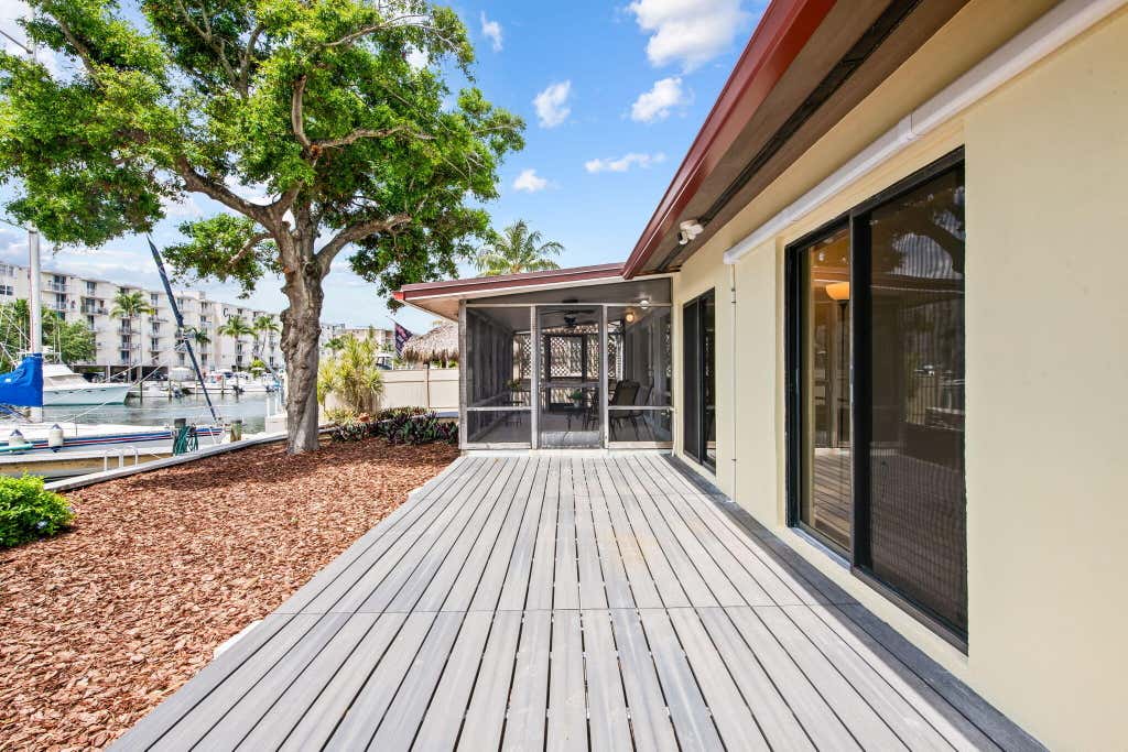 Photo of 1718 SE 14th Street, Fort Lauderdale, FL 33316 (MLS # B26063677)