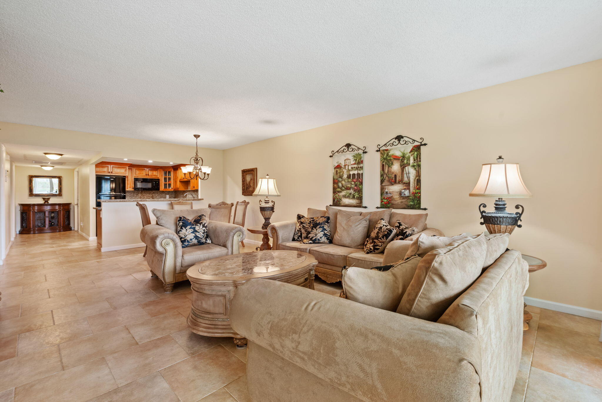 NO 27 PALM-AIRE COUNTRY CLUB - Residential