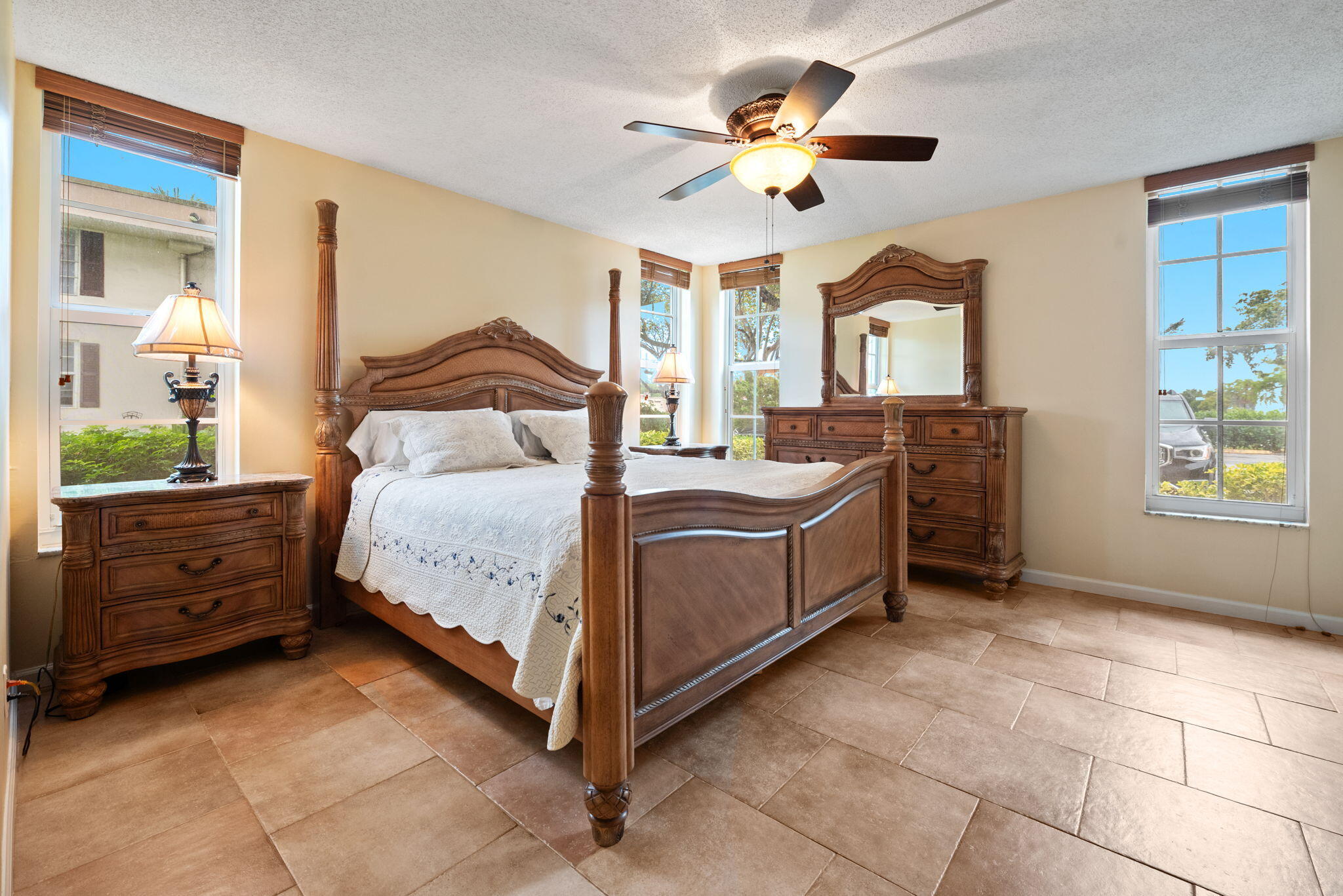 NO 27 PALM-AIRE COUNTRY CLUB - Residential