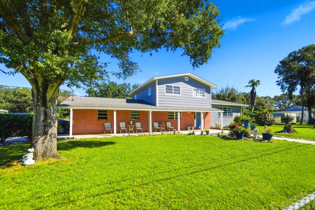 Photo of 3306 MEADOW Lane, Fort Pierce, FL 34947 (MLS # B26087906)