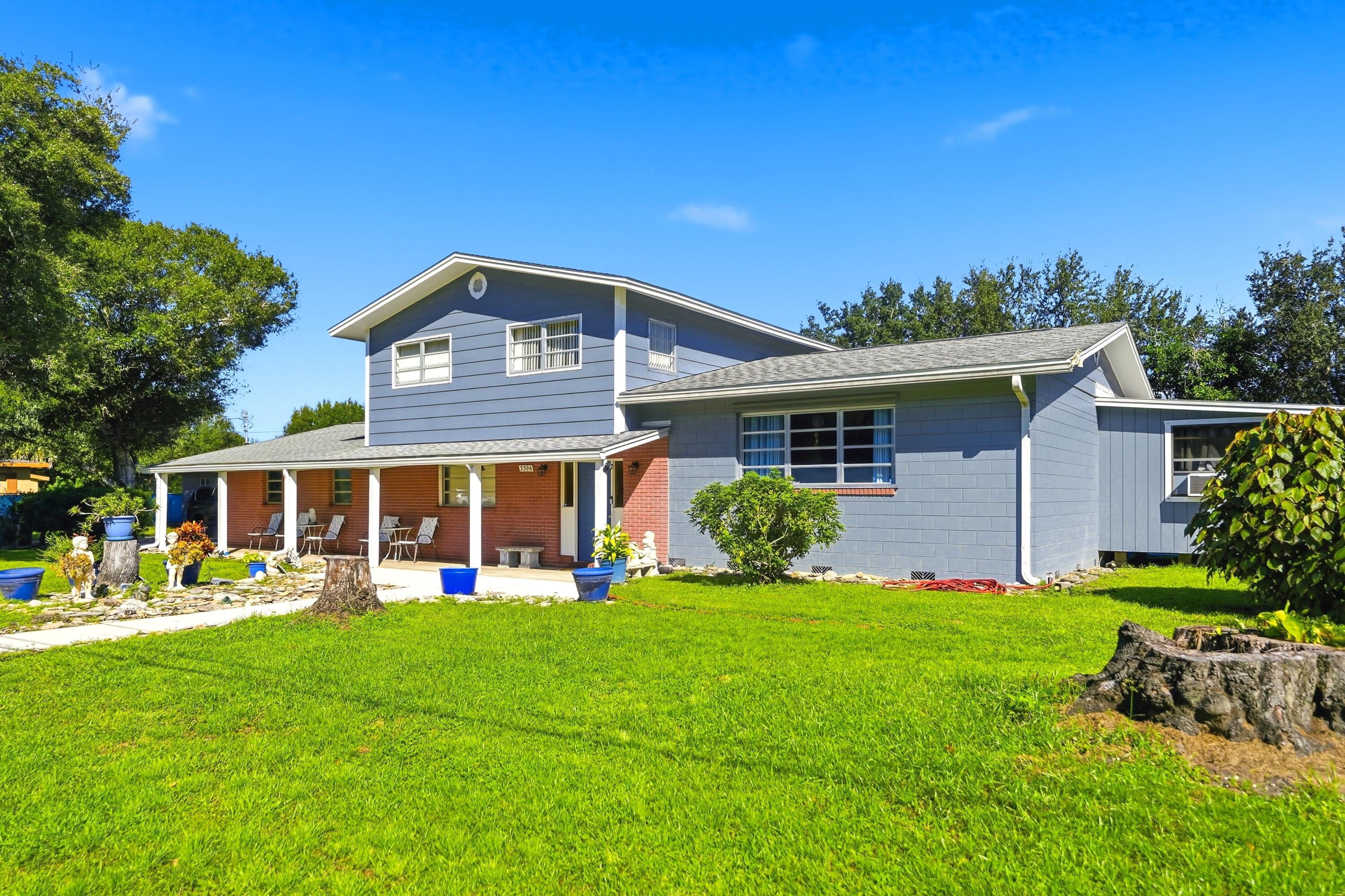 3306 MEADOW Lane