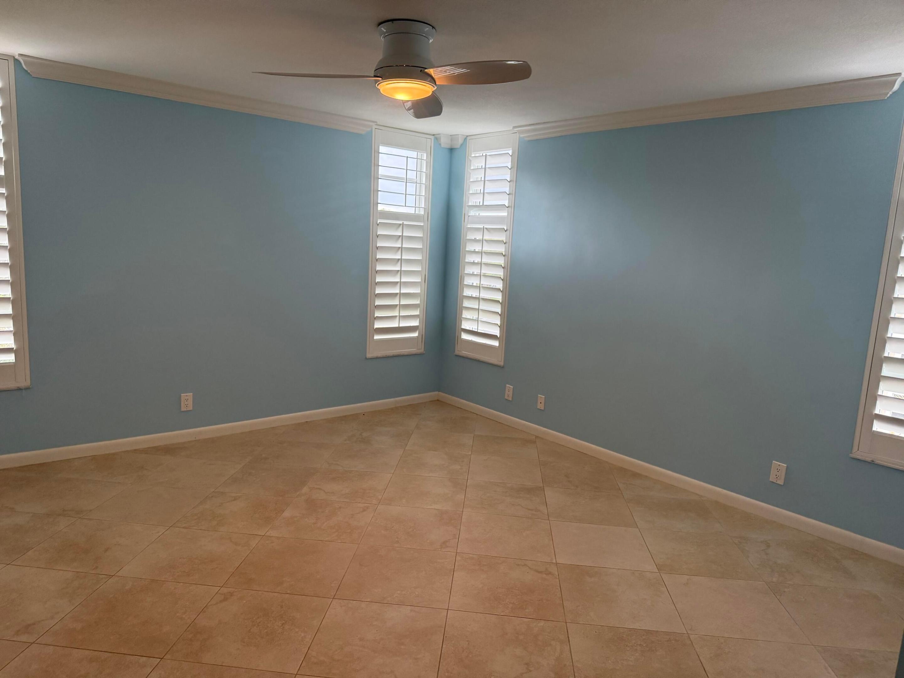 NO 77 PALM-AIRE COUNTRY CLUB - Residential