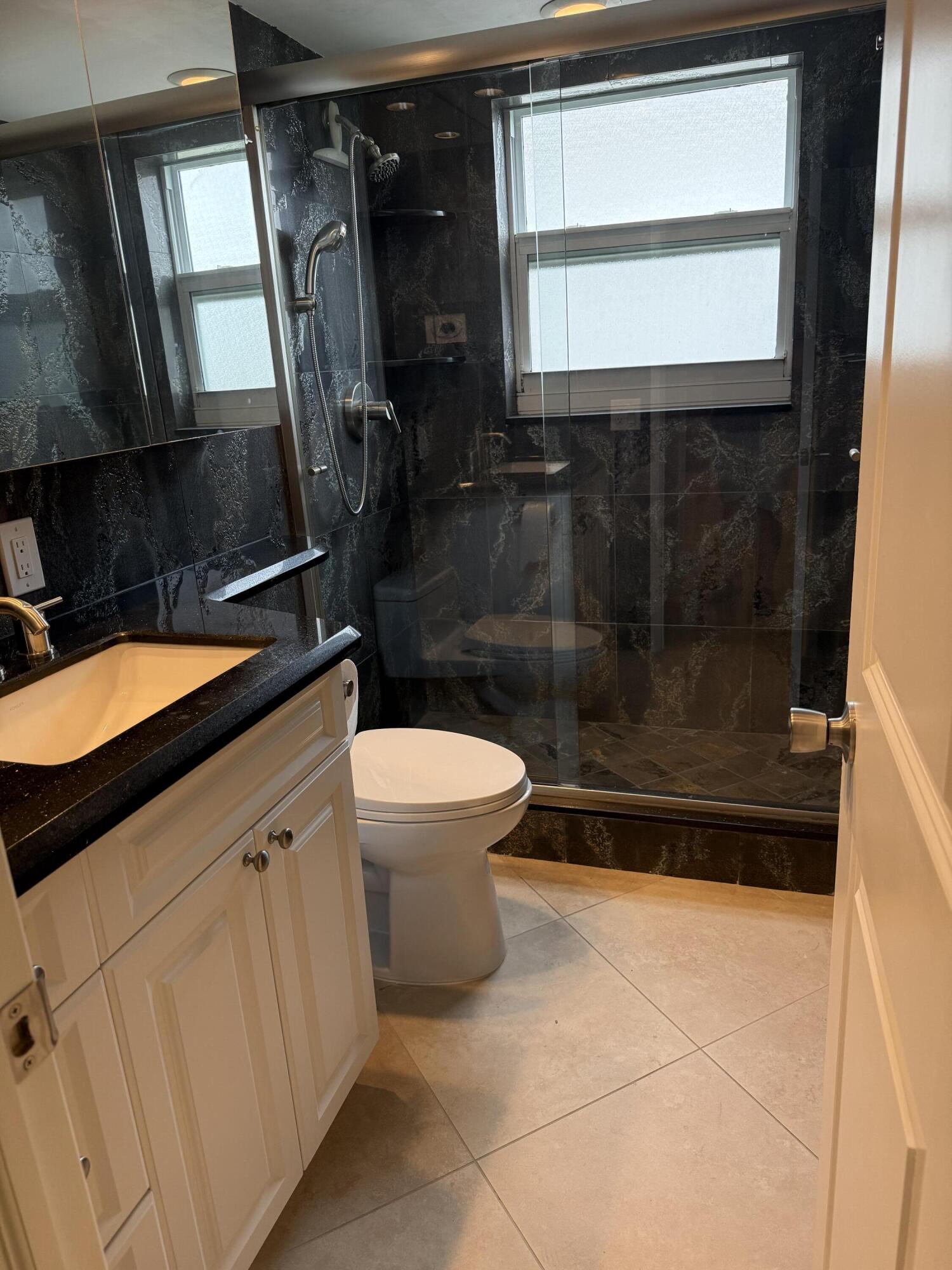 NO 77 PALM-AIRE COUNTRY CLUB - Residential