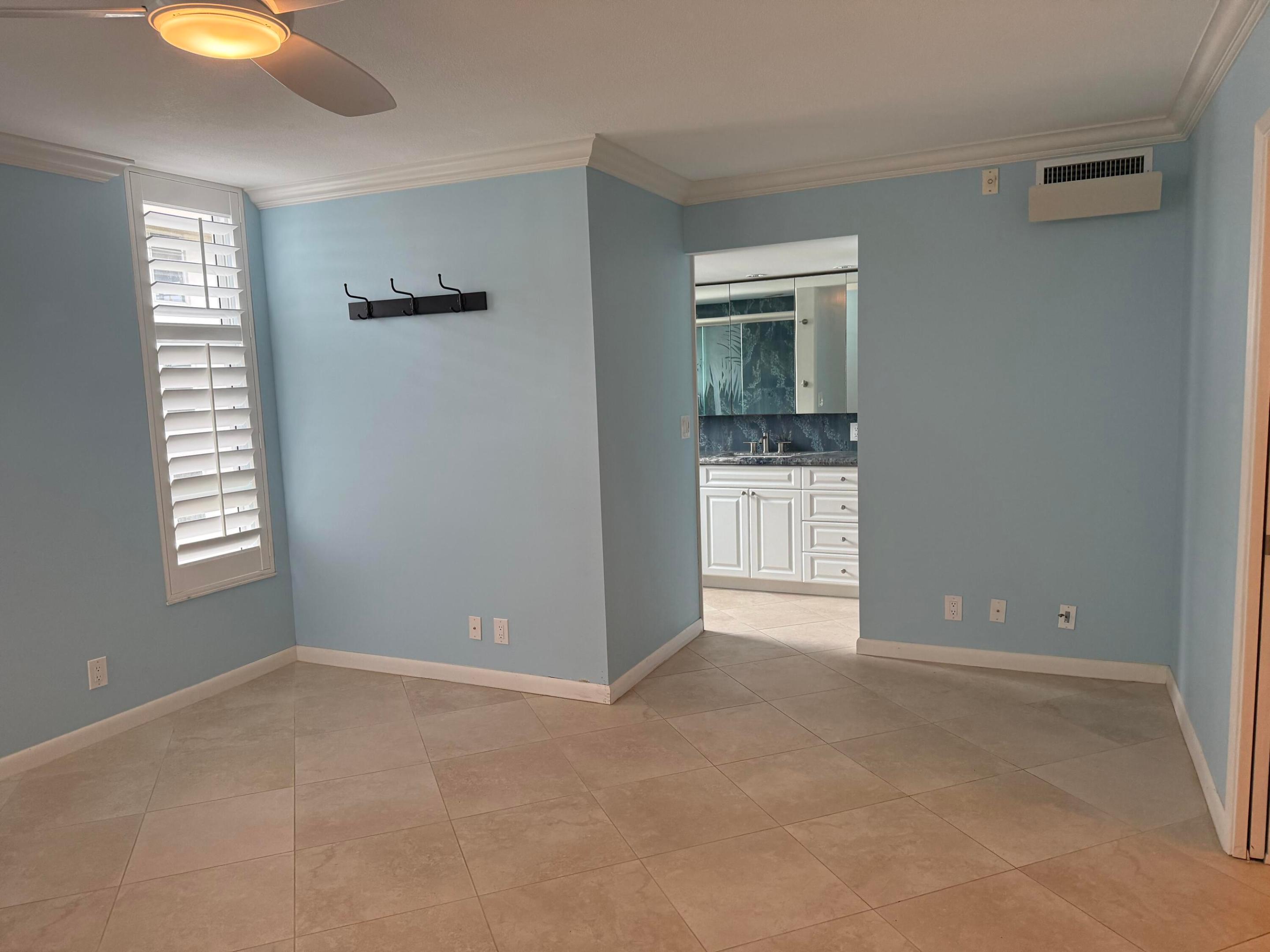 NO 77 PALM-AIRE COUNTRY CLUB - Residential