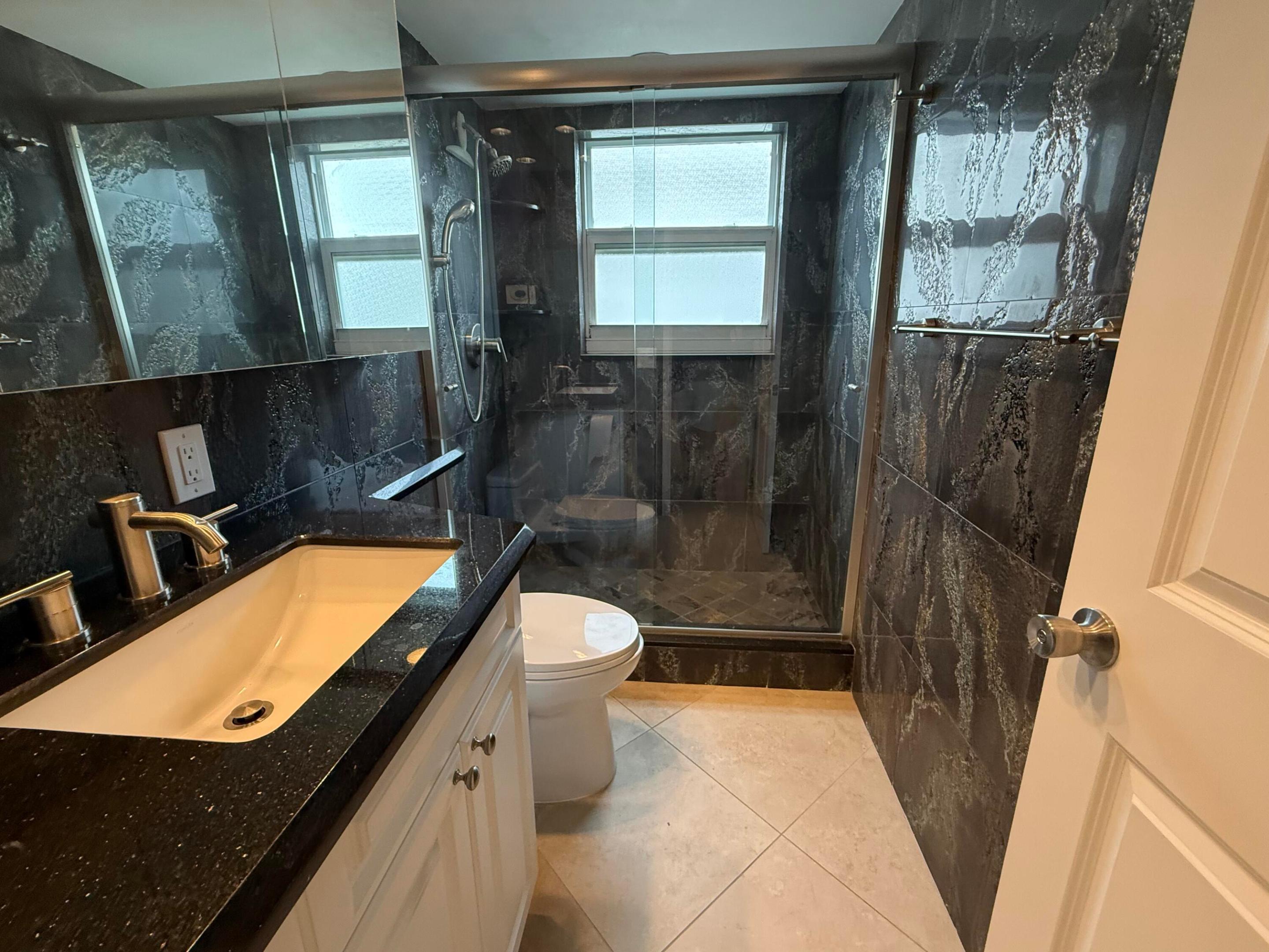 NO 77 PALM-AIRE COUNTRY CLUB - Residential