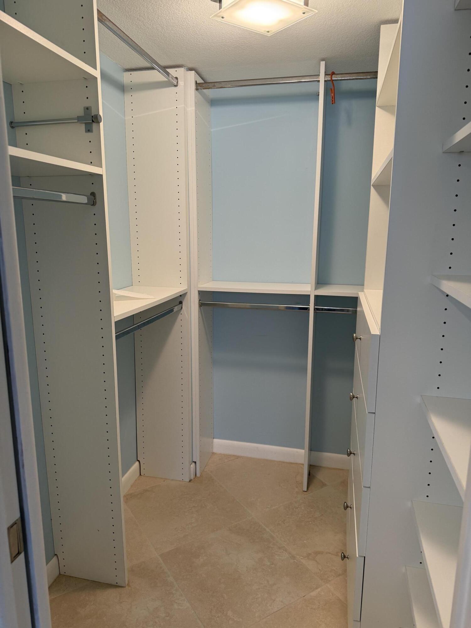 NO 77 PALM-AIRE COUNTRY CLUB - Residential