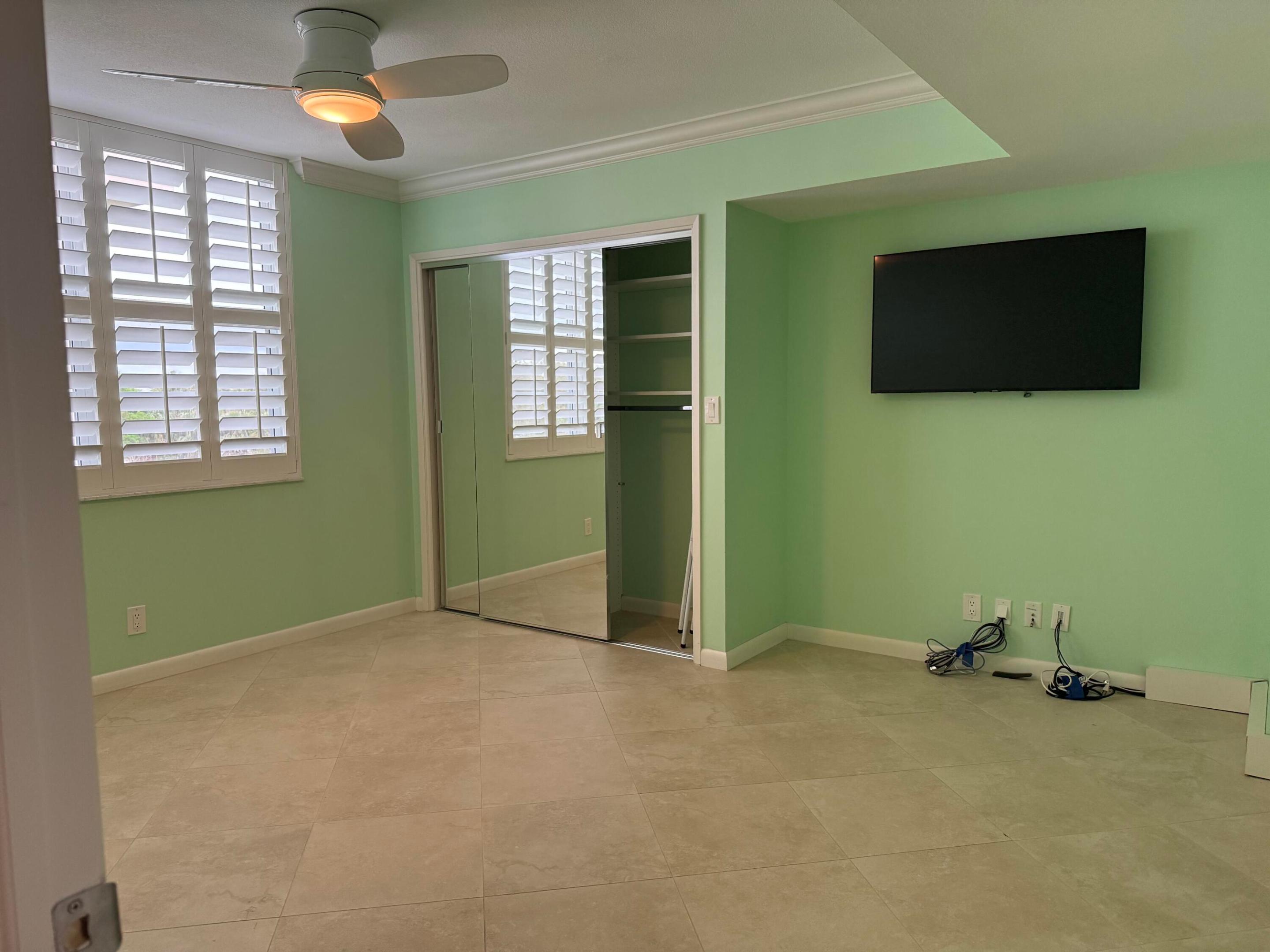 NO 77 PALM-AIRE COUNTRY CLUB - Residential