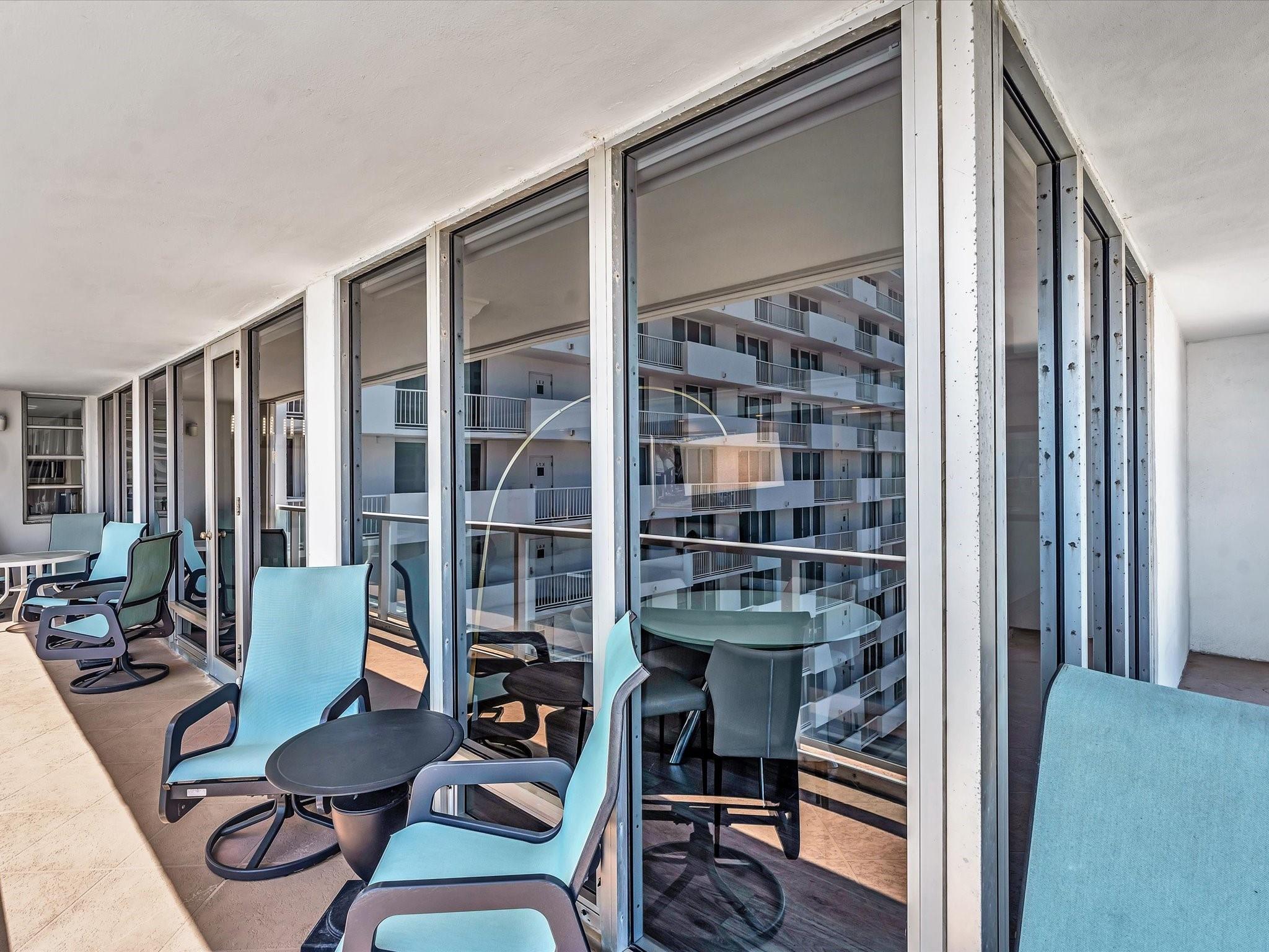 PLAZA EAST - Residential