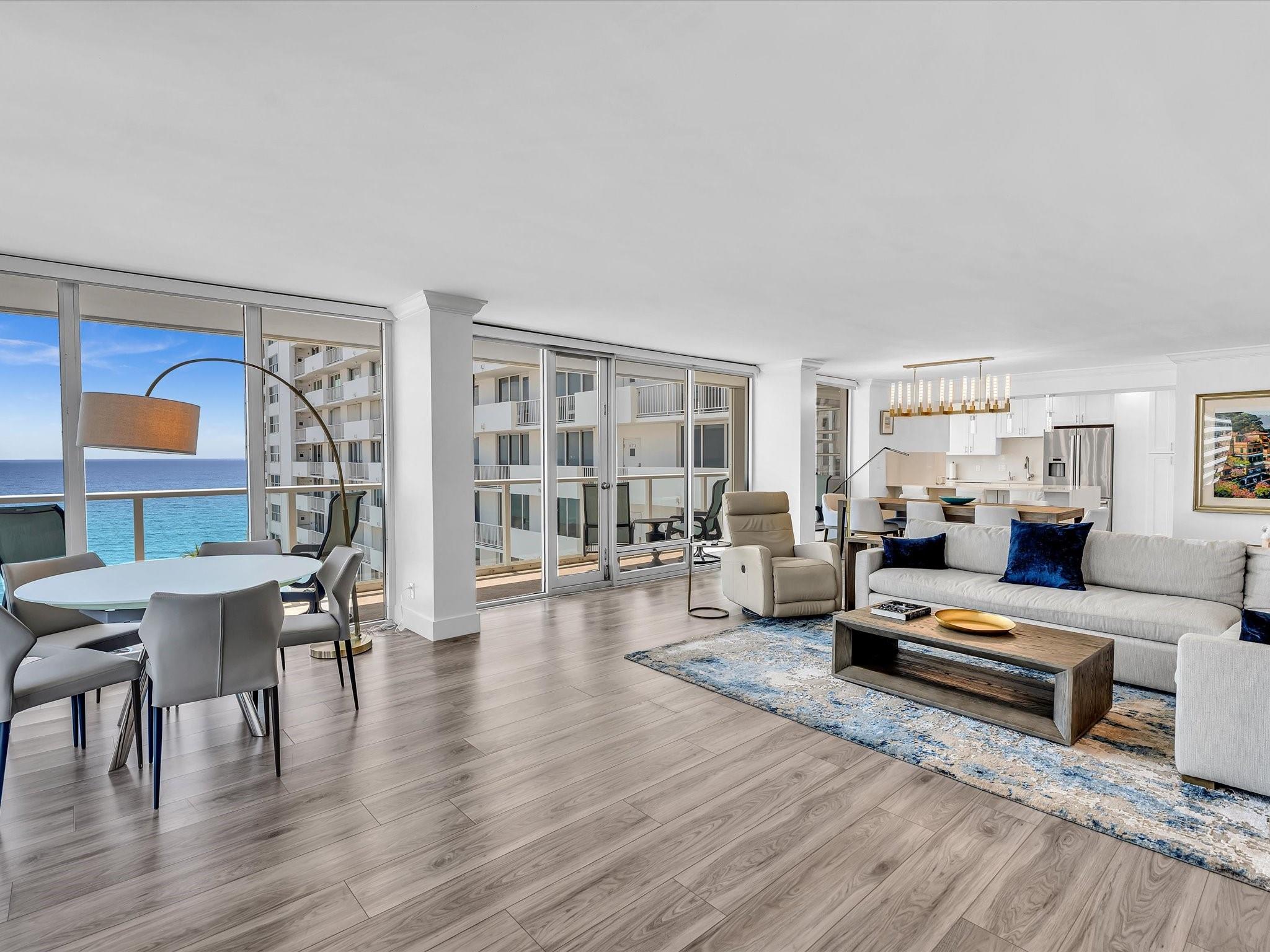 PLAZA EAST - Residential