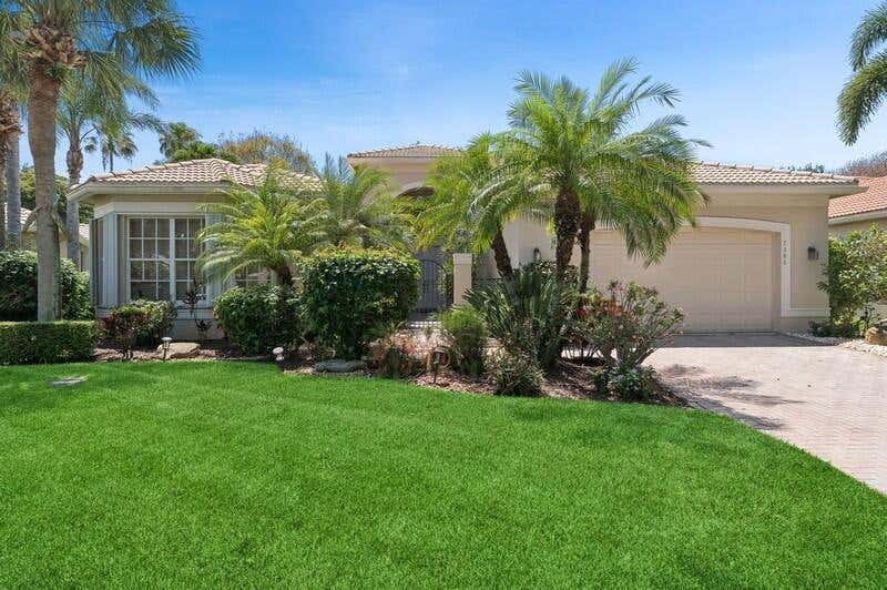 Photo of 7386 Greenport Cove, Boynton Beach, FL 33437 (MLS # R10985867)